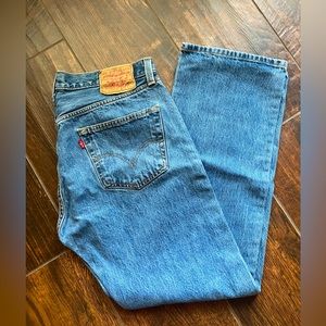 Men’s 501 Levi’s (Straight leg) 35x30 Blue denim jeans. Great condition!